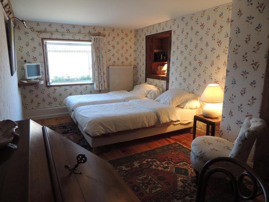 Chez Jacotte Et Elia Bed & Breakfast Saint-Galmier Exterior foto