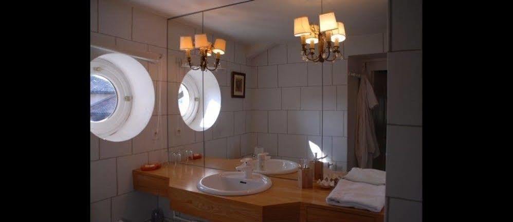 Chez Jacotte Et Elia Bed & Breakfast Saint-Galmier Exterior foto