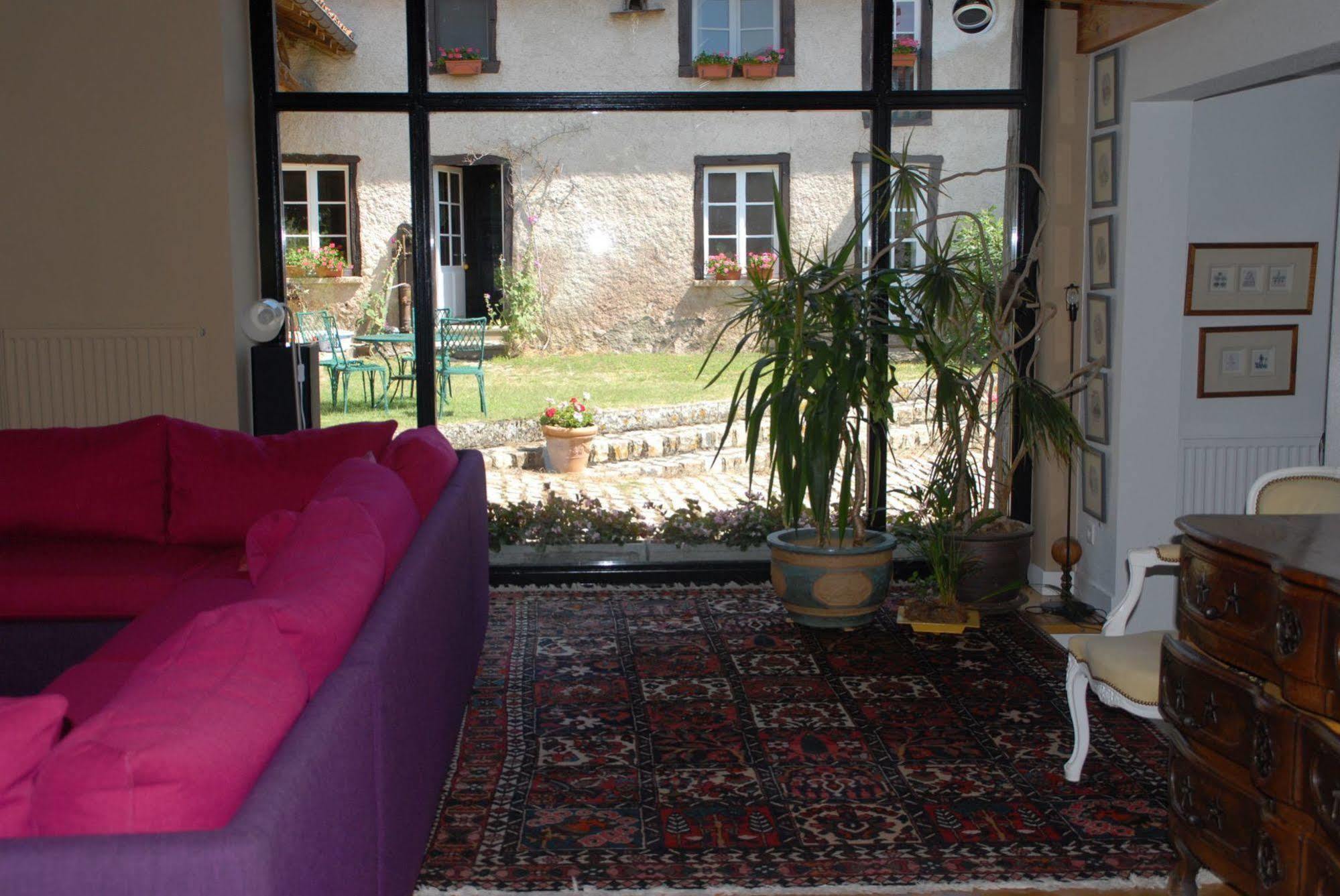 Chez Jacotte Et Elia Bed & Breakfast Saint-Galmier Exterior foto